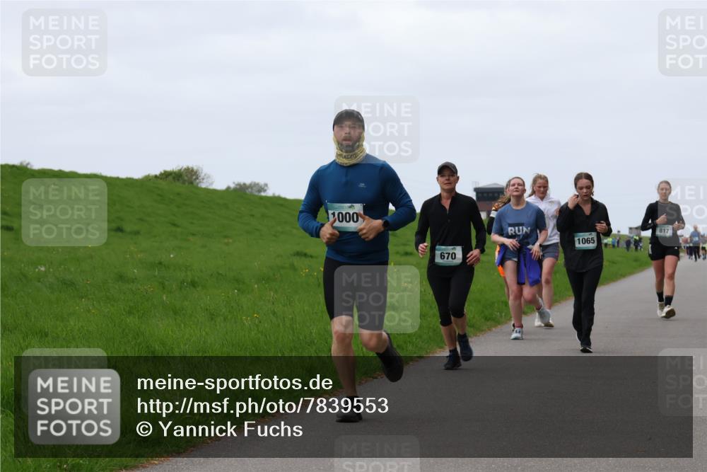 04.05.2025 - 8. Wedeler Halbmarathon Yannick Fuchs http://msf.ph/oto/7839553 04.05.2025 11:25:54 Laufen 000, 670, 1065, 817 meine-sportfotos.de