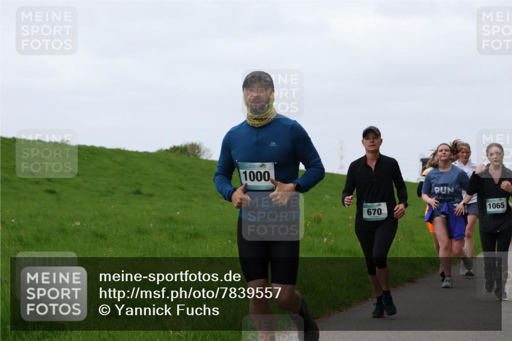 04.05.2025 - 8. Wedeler Halbmarathon Yannick Fuchs http://msf.ph/oto/7839557 04.05.2025 11:25:55 Laufen 1000, 670, 1065 meine-sportfotos.de