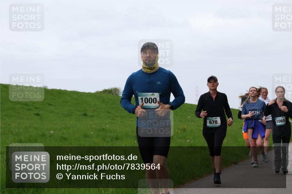 04.05.2025 - 8. Wedeler Halbmarathon Yannick Fuchs http://msf.ph/oto/7839564 04.05.2025 11:25:55 Laufen 1000, 670, 1065 meine-sportfotos.de