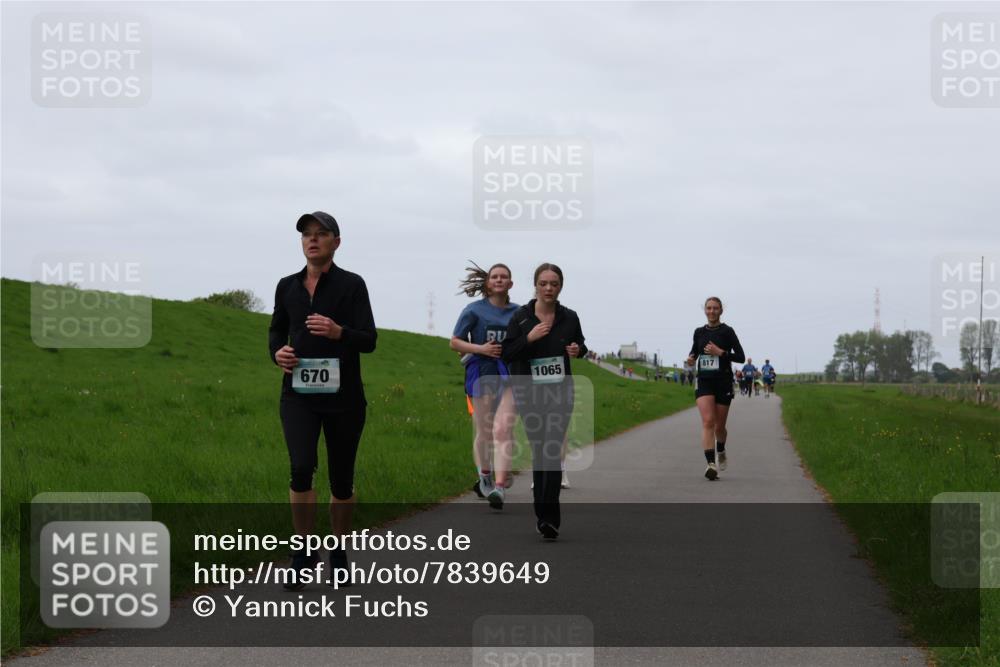 04.05.2025 - 8. Wedeler Halbmarathon Yannick Fuchs http://msf.ph/oto/7839649 04.05.2025 11:25:56 Laufen 670, 1065, 8171 meine-sportfotos.de