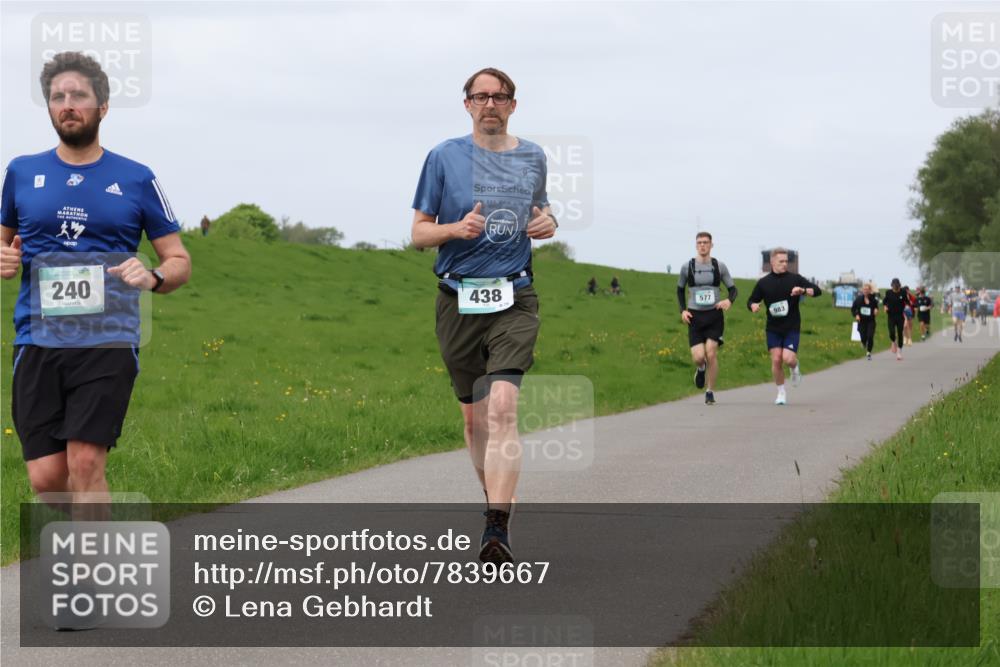 04.05.2025 - 8. Wedeler Halbmarathon Lena Gebhardt http://msf.ph/oto/7839667 04.05.2025 11:44:42 Laufen 240, 438, 79, 577, 983 meine-sportfotos.de