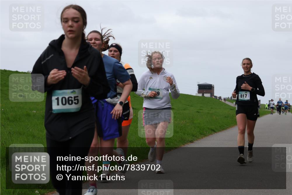 04.05.2025 - 8. Wedeler Halbmarathon Yannick Fuchs http://msf.ph/oto/7839702 04.05.2025 11:25:59 Laufen 1065, 817 meine-sportfotos.de