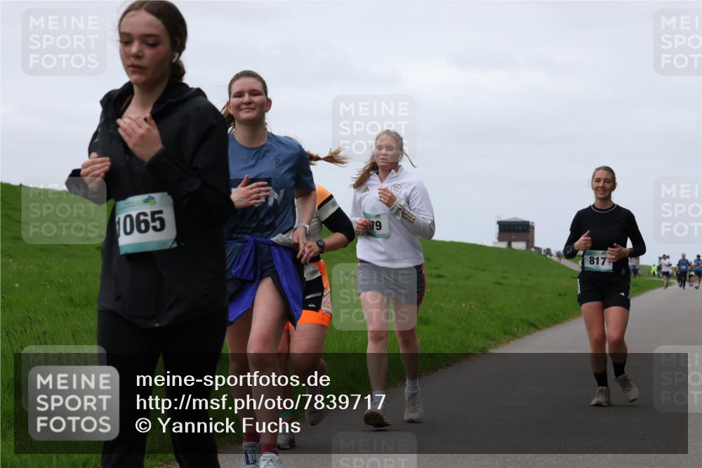 04.05.2025 - 8. Wedeler Halbmarathon Yannick Fuchs http://msf.ph/oto/7839717 04.05.2025 11:25:59 Laufen 1065, 79, 817 meine-sportfotos.de