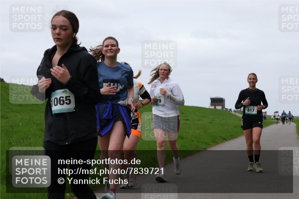 04.05.2025 - 8. Wedeler Halbmarathon Yannick Fuchs http://msf.ph/oto/7839721 04.05.2025 11:25:59 Laufen 1065, 79, 817 meine-sportfotos.de