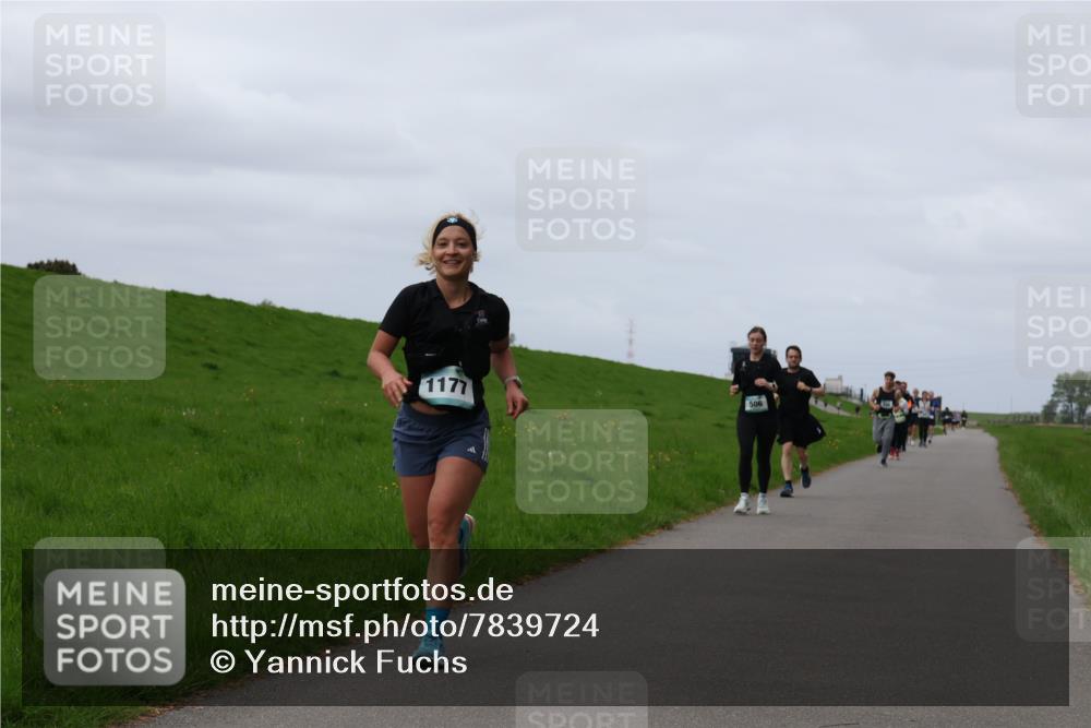 04.05.2025 - 8. Wedeler Halbmarathon Yannick Fuchs http://msf.ph/oto/7839724 04.05.2025 11:47:29 Laufen 1177, 506 meine-sportfotos.de
