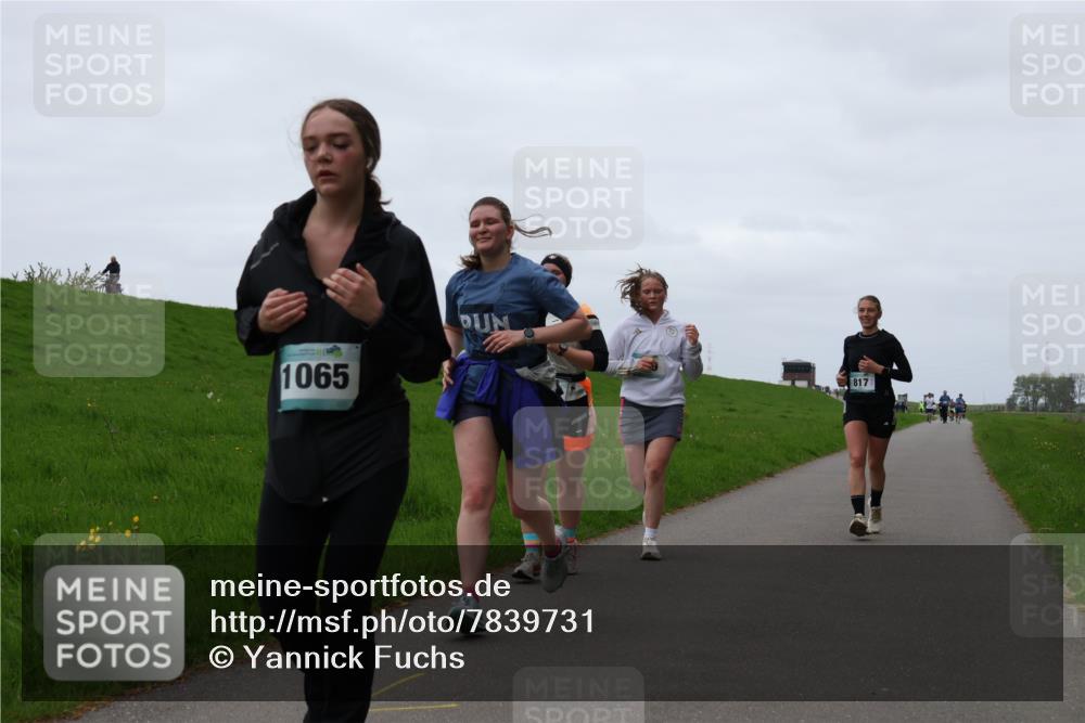 04.05.2025 - 8. Wedeler Halbmarathon Yannick Fuchs http://msf.ph/oto/7839731 04.05.2025 11:26:00 Laufen 1065, 817 meine-sportfotos.de