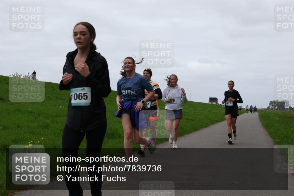 04.05.2025 - 8. Wedeler Halbmarathon Yannick Fuchs http://msf.ph/oto/7839736 04.05.2025 11:26:00 Laufen 1065, 8171 meine-sportfotos.de