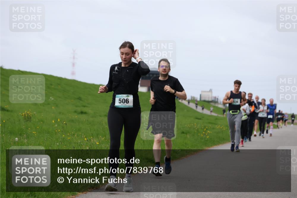 04.05.2025 - 8. Wedeler Halbmarathon Yannick Fuchs http://msf.ph/oto/7839768 04.05.2025 11:47:30 Laufen 506, 536 meine-sportfotos.de
