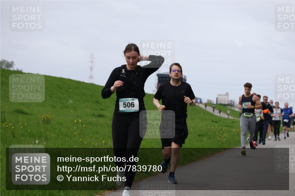 04.05.2025 - 8. Wedeler Halbmarathon Yannick Fuchs http://msf.ph/oto/7839780 04.05.2025 11:47:30 Laufen 506, 53 meine-sportfotos.de