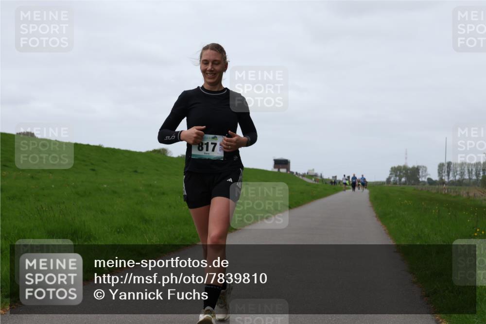 04.05.2025 - 8. Wedeler Halbmarathon Yannick Fuchs http://msf.ph/oto/7839810 04.05.2025 11:26:02 Laufen 55, 817 meine-sportfotos.de