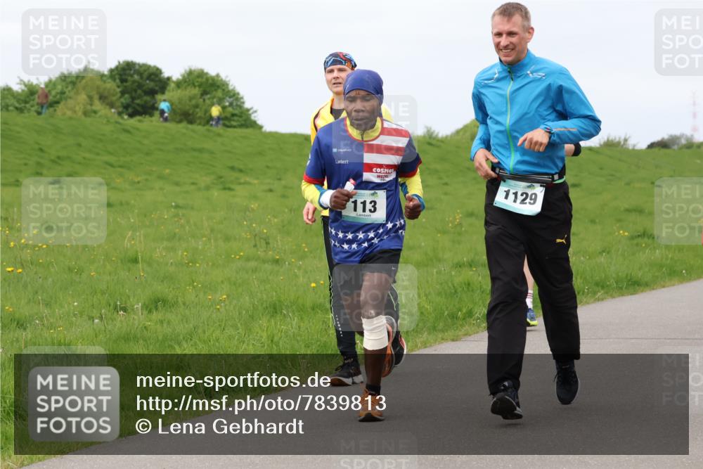 04.05.2025 - 8. Wedeler Halbmarathon Lena Gebhardt http://msf.ph/oto/7839813 04.05.2025 11:45:51 Laufen 113, 1129 meine-sportfotos.de
