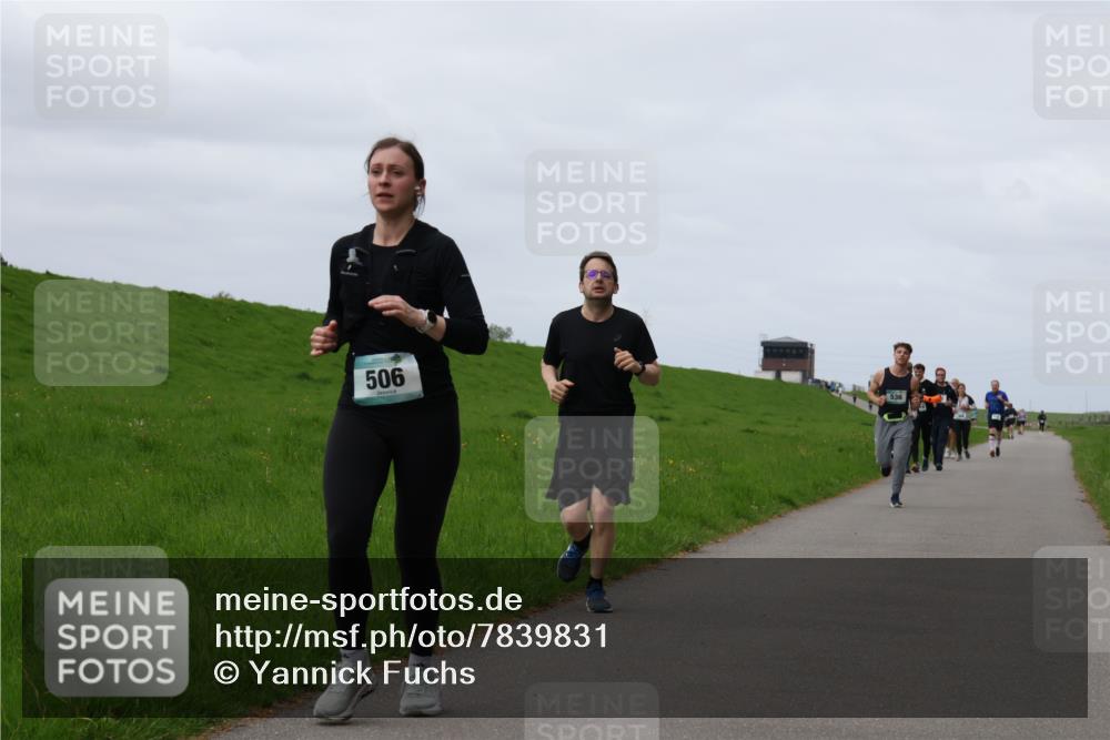 04.05.2025 - 8. Wedeler Halbmarathon Yannick Fuchs http://msf.ph/oto/7839831 04.05.2025 11:47:33 Laufen 506, 536 meine-sportfotos.de