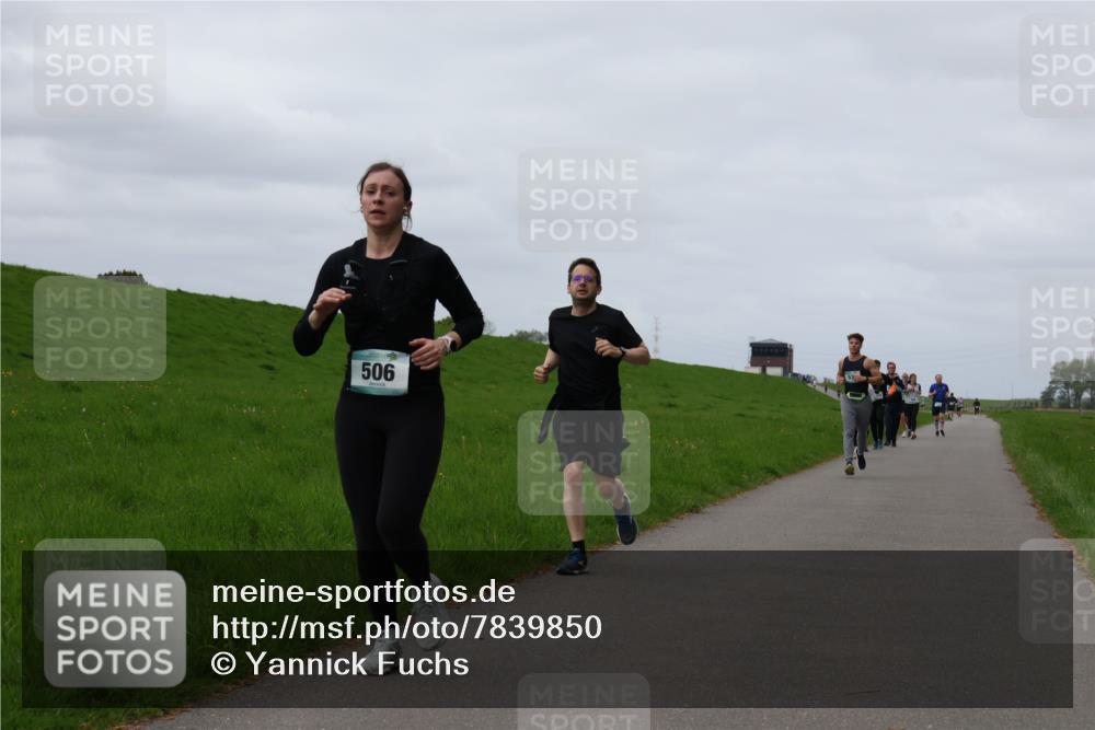 04.05.2025 - 8. Wedeler Halbmarathon Yannick Fuchs http://msf.ph/oto/7839850 04.05.2025 11:47:34 Laufen 506 meine-sportfotos.de