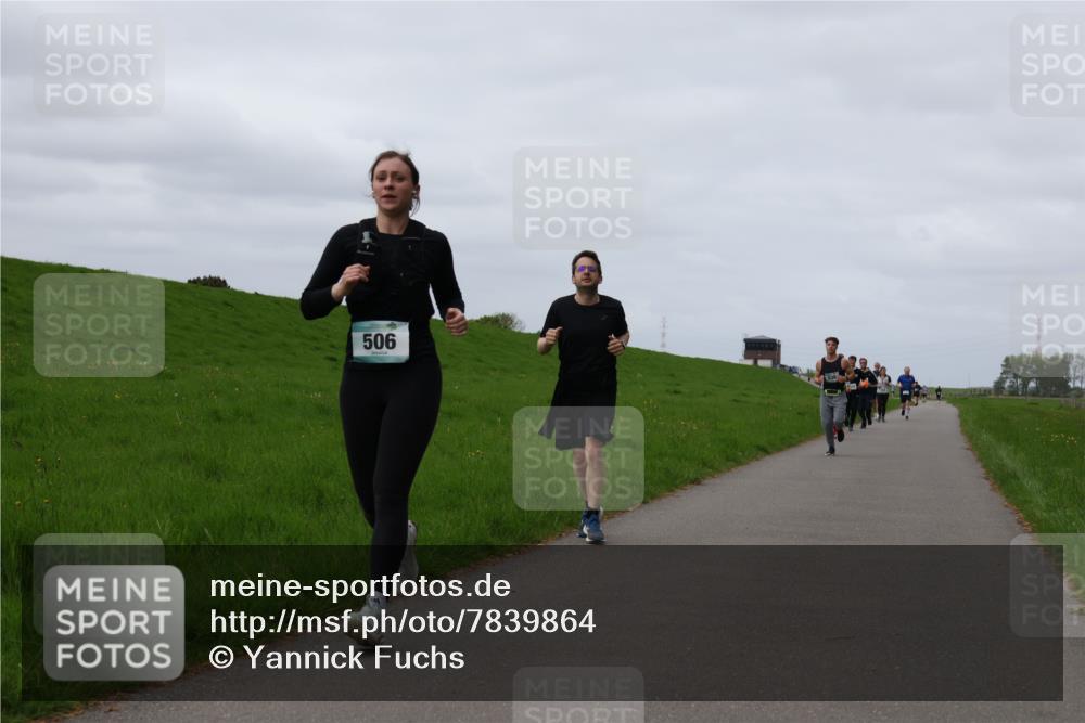 04.05.2025 - 8. Wedeler Halbmarathon Yannick Fuchs http://msf.ph/oto/7839864 04.05.2025 11:47:34 Laufen 506 meine-sportfotos.de