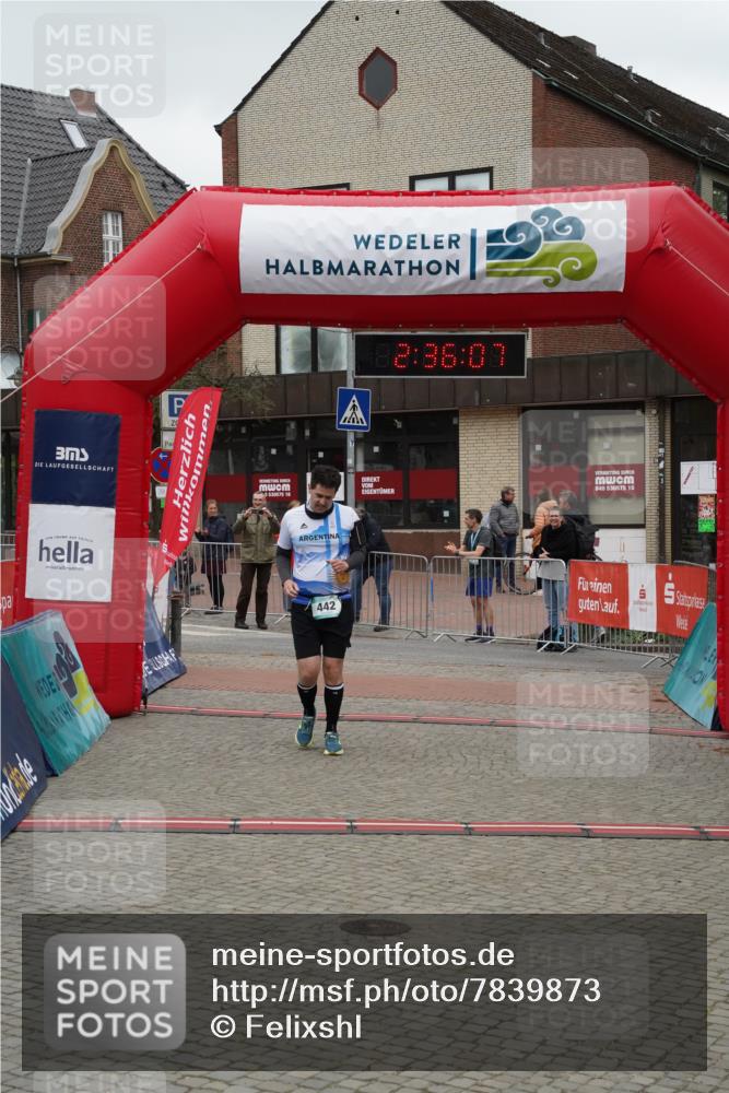04.05.2025 - 8. Wedeler Halbmarathon Felixshl http://msf.ph/oto/7839873 04.05.2025 12:36:05 Ziel 442 meine-sportfotos.de