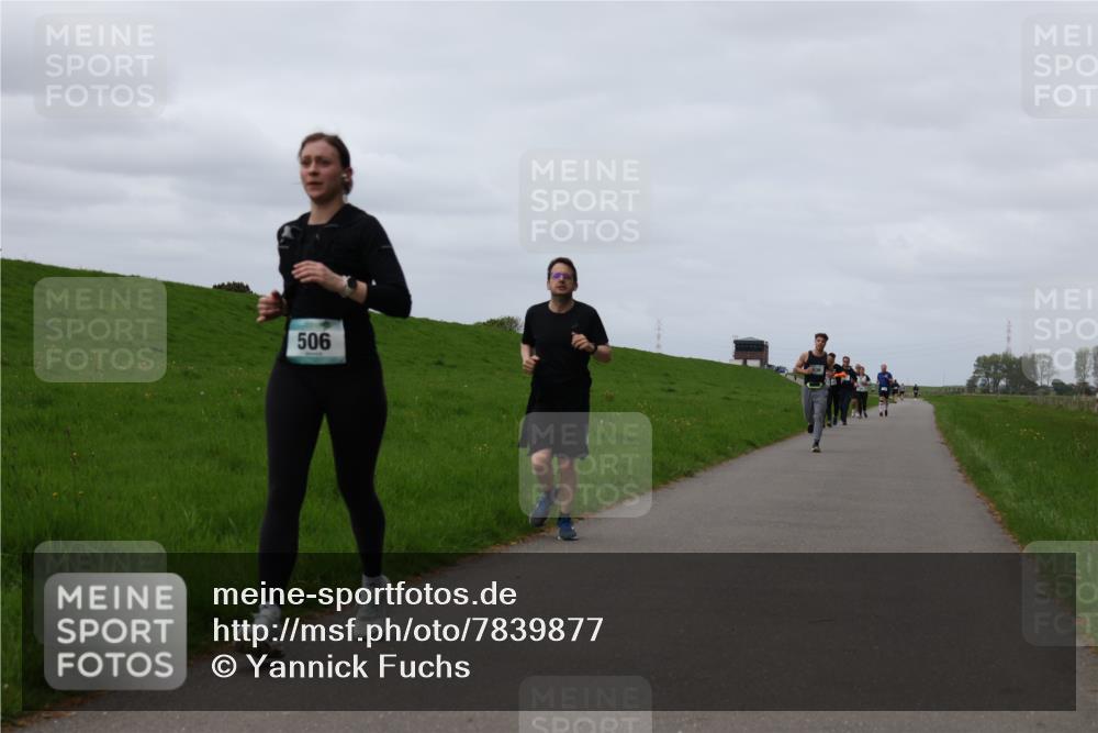 04.05.2025 - 8. Wedeler Halbmarathon Yannick Fuchs http://msf.ph/oto/7839877 04.05.2025 11:47:34 Laufen 506 meine-sportfotos.de