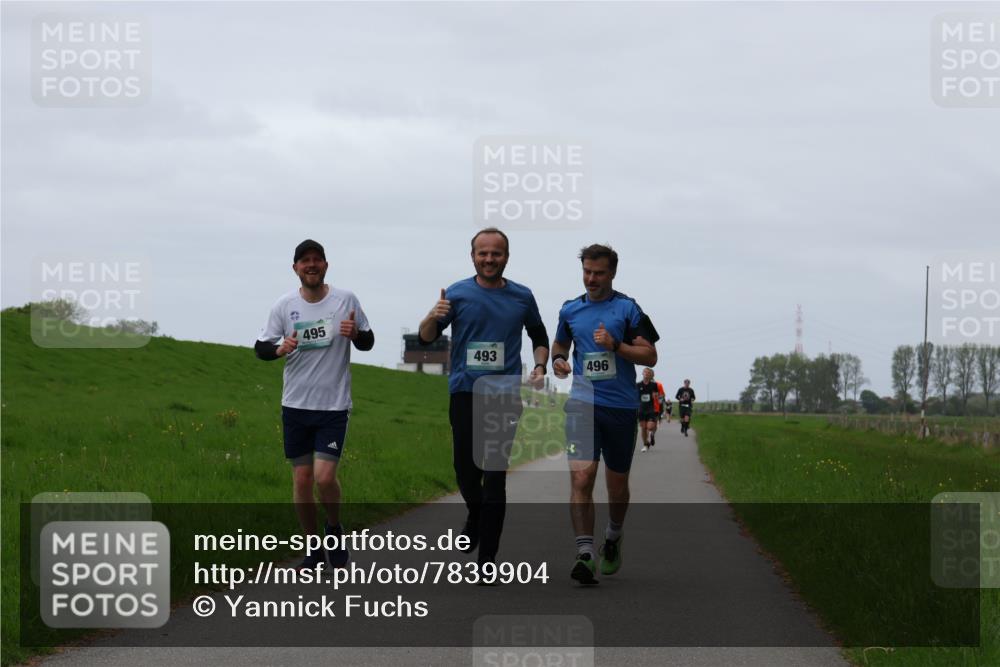 04.05.2025 - 8. Wedeler Halbmarathon Yannick Fuchs http://msf.ph/oto/7839904 04.05.2025 11:26:30 Laufen 495, 493, 496 meine-sportfotos.de