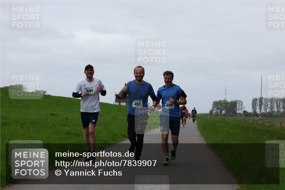 04.05.2025 - 8. Wedeler Halbmarathon Yannick Fuchs http://msf.ph/oto/7839907 04.05.2025 11:26:30 Laufen 495, 493, 496 meine-sportfotos.de