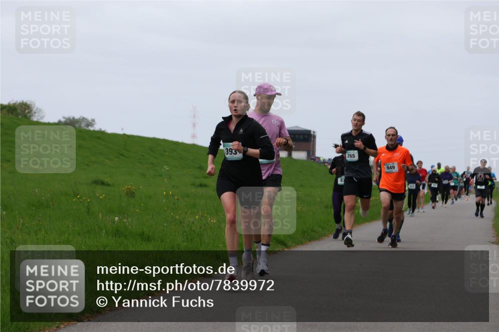 04.05.2025 - 8. Wedeler Halbmarathon Yannick Fuchs http://msf.ph/oto/7839972 04.05.2025 11:26:38 Laufen 393, 265, 949 meine-sportfotos.de