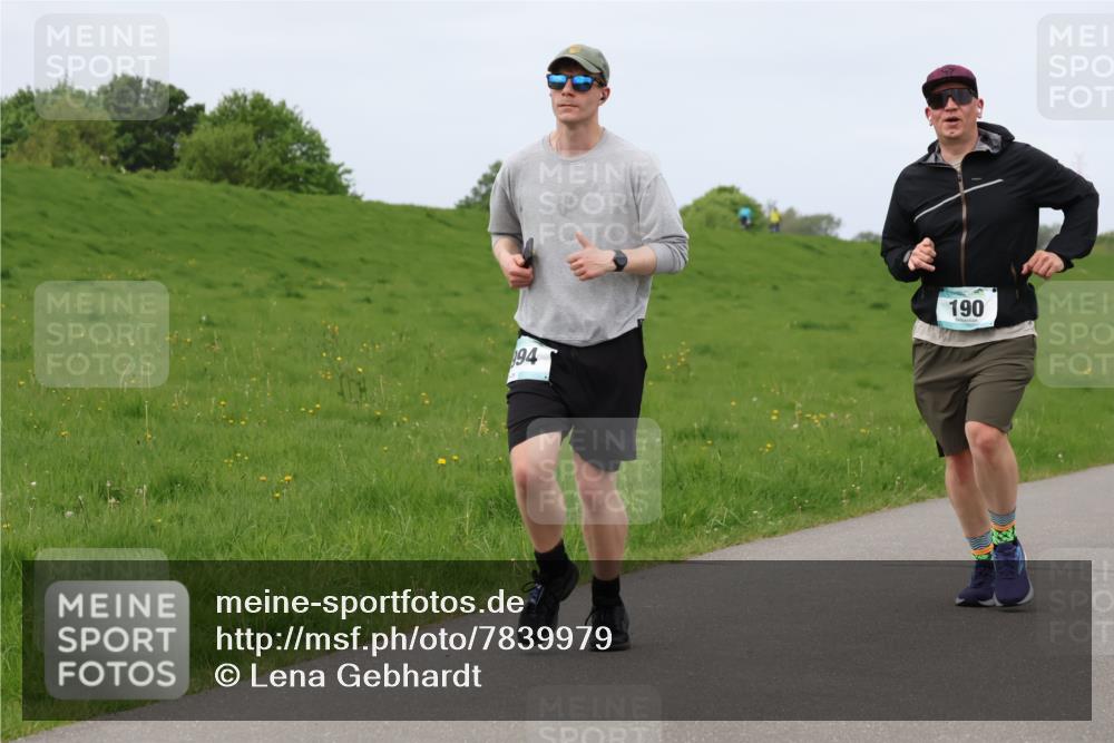 04.05.2025 - 8. Wedeler Halbmarathon Lena Gebhardt http://msf.ph/oto/7839979 04.05.2025 11:46:17 Laufen 190, 94 meine-sportfotos.de