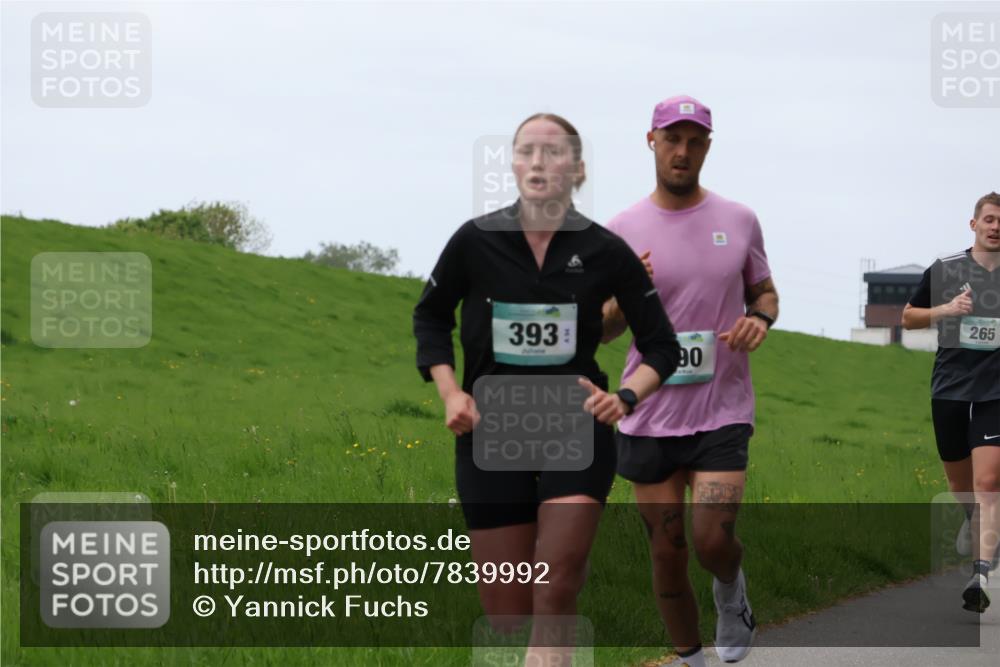 04.05.2025 - 8. Wedeler Halbmarathon Yannick Fuchs http://msf.ph/oto/7839992 04.05.2025 11:26:39 Laufen 393, 90, 265 meine-sportfotos.de
