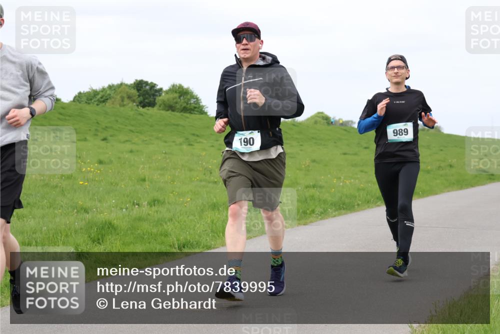 04.05.2025 - 8. Wedeler Halbmarathon Lena Gebhardt http://msf.ph/oto/7839995 04.05.2025 11:46:19 Laufen 989, 190 meine-sportfotos.de