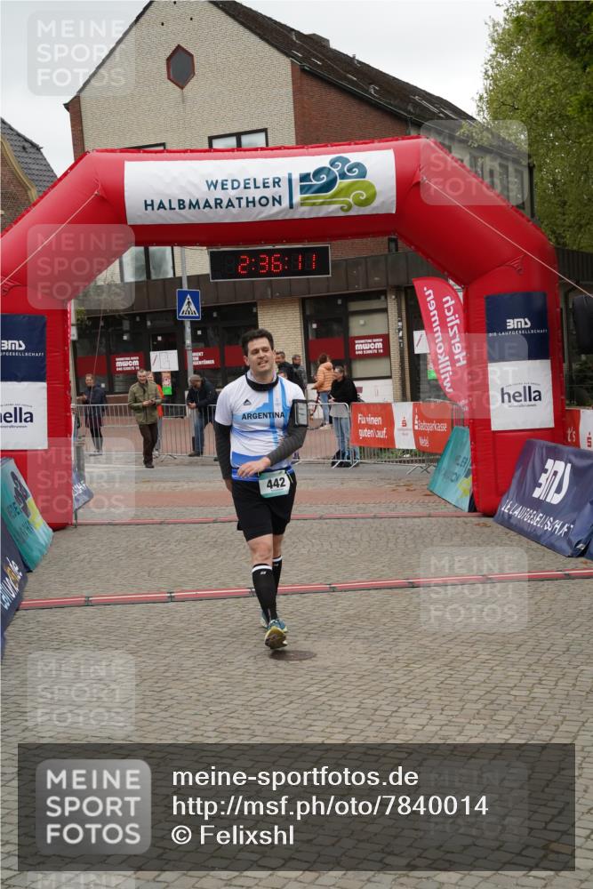 04.05.2025 - 8. Wedeler Halbmarathon Felixshl http://msf.ph/oto/7840014 04.05.2025 12:36:08 Ziel 442 meine-sportfotos.de