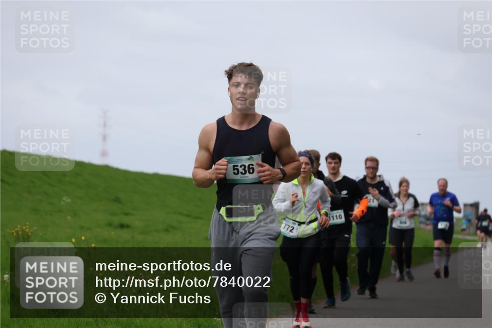 04.05.2025 - 8. Wedeler Halbmarathon Yannick Fuchs http://msf.ph/oto/7840022 04.05.2025 11:47:38 Laufen 536, 772, 1110 meine-sportfotos.de
