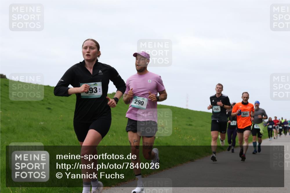 04.05.2025 - 8. Wedeler Halbmarathon Yannick Fuchs http://msf.ph/oto/7840026 04.05.2025 11:26:41 Laufen 593, 290, 265, 879, 949 meine-sportfotos.de