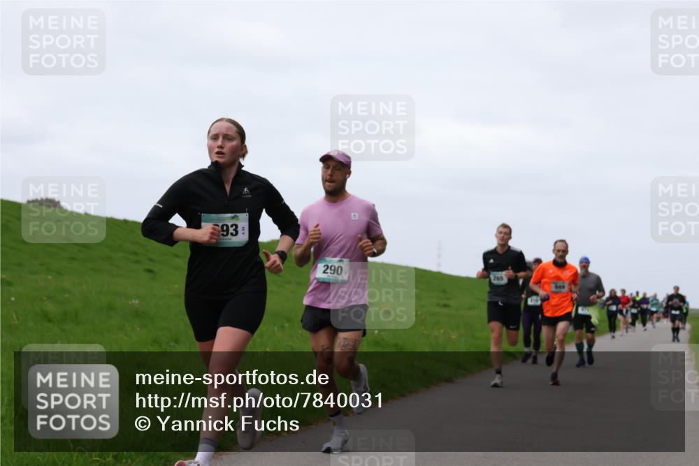 04.05.2025 - 8. Wedeler Halbmarathon Yannick Fuchs http://msf.ph/oto/7840031 04.05.2025 11:26:41 Laufen 6, 93, 290, 265 meine-sportfotos.de