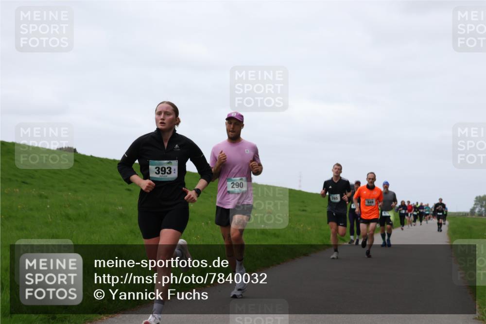 04.05.2025 - 8. Wedeler Halbmarathon Yannick Fuchs http://msf.ph/oto/7840032 04.05.2025 11:26:41 Laufen 393, 6, 290, 265, 949 meine-sportfotos.de