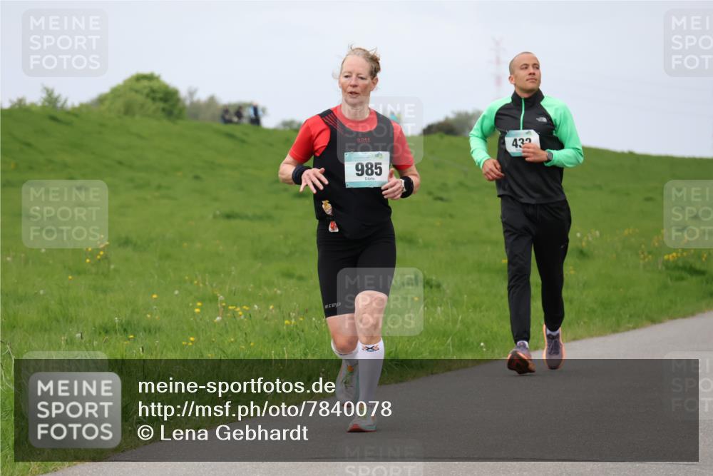 04.05.2025 - 8. Wedeler Halbmarathon Lena Gebhardt http://msf.ph/oto/7840078 04.05.2025 11:46:42 Laufen 985, 432 meine-sportfotos.de