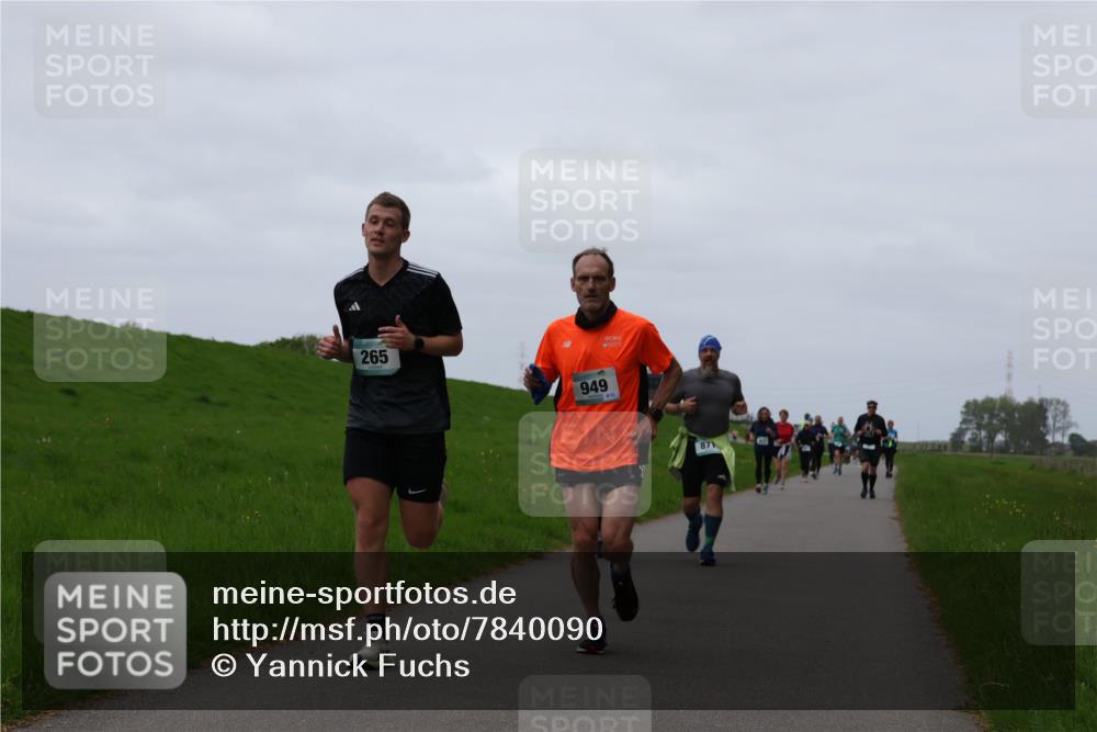 04.05.2025 - 8. Wedeler Halbmarathon Yannick Fuchs http://msf.ph/oto/7840090 04.05.2025 11:26:43 Laufen 265, 949, 871 meine-sportfotos.de
