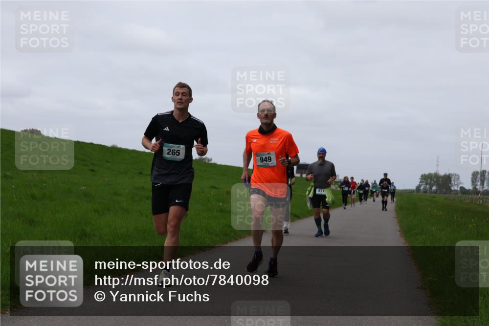 04.05.2025 - 8. Wedeler Halbmarathon Yannick Fuchs http://msf.ph/oto/7840098 04.05.2025 11:26:44 Laufen 265, 949, 871 meine-sportfotos.de