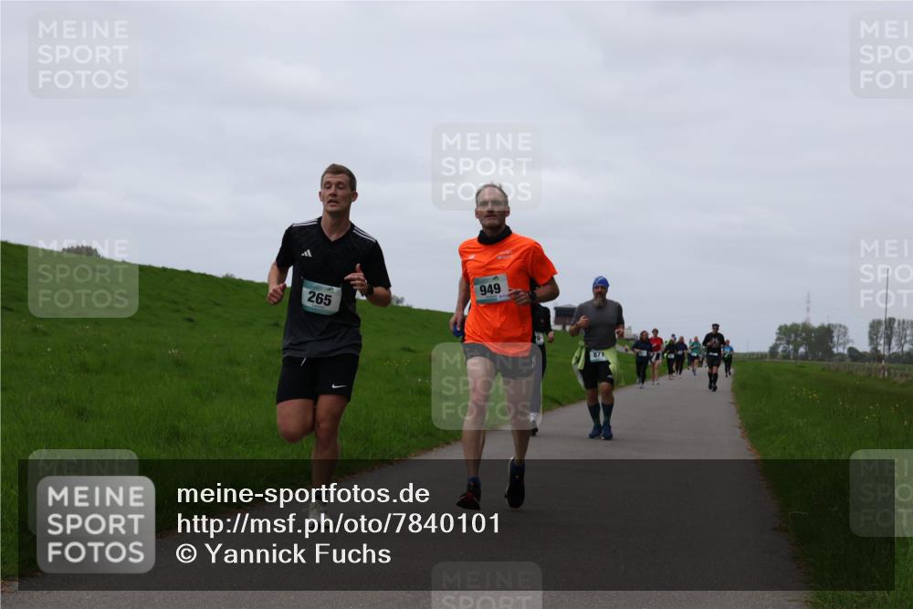04.05.2025 - 8. Wedeler Halbmarathon Yannick Fuchs http://msf.ph/oto/7840101 04.05.2025 11:26:44 Laufen 265, 949, 871 meine-sportfotos.de