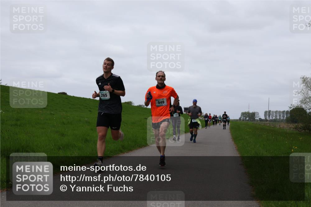 04.05.2025 - 8. Wedeler Halbmarathon Yannick Fuchs http://msf.ph/oto/7840105 04.05.2025 11:26:44 Laufen 265, 949, 870, 871 meine-sportfotos.de