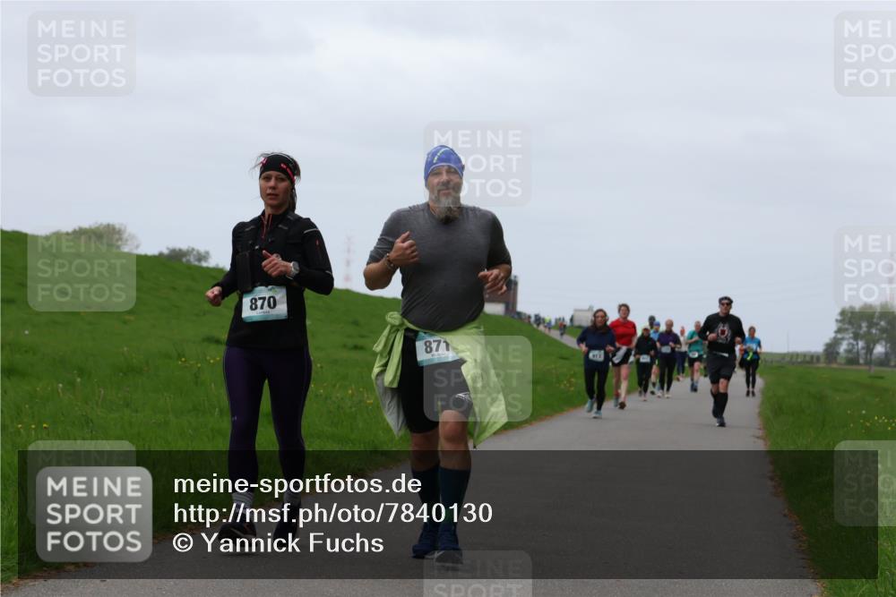 04.05.2025 - 8. Wedeler Halbmarathon Yannick Fuchs http://msf.ph/oto/7840130 04.05.2025 11:26:46 Laufen 870, 871 meine-sportfotos.de