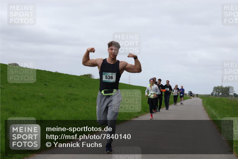 04.05.2025 - 8. Wedeler Halbmarathon Yannick Fuchs http://msf.ph/oto/7840140 04.05.2025 11:47:40 Laufen 536 meine-sportfotos.de