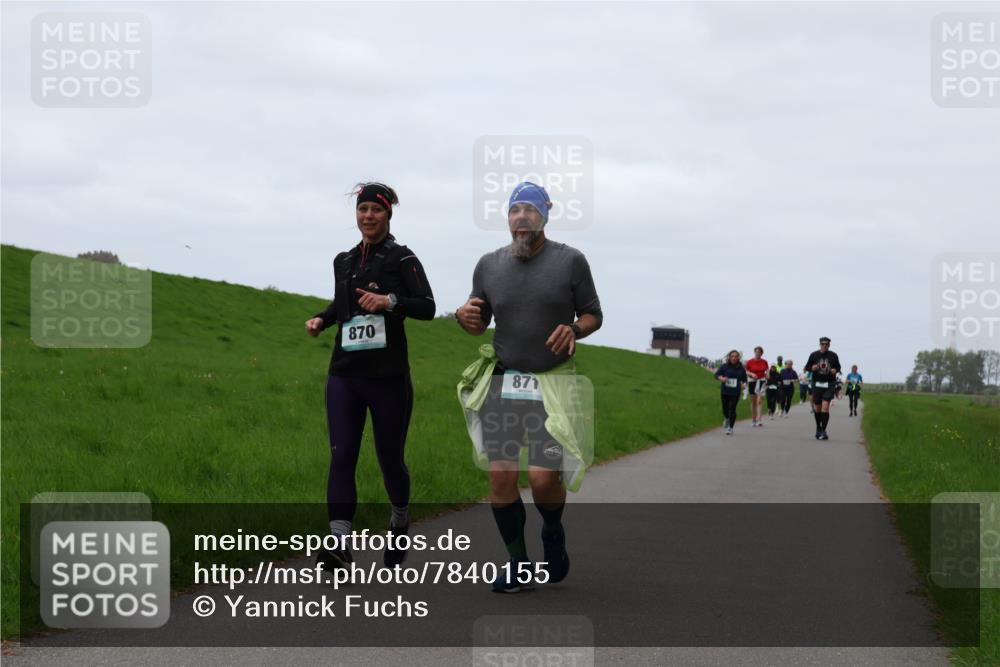 04.05.2025 - 8. Wedeler Halbmarathon Yannick Fuchs http://msf.ph/oto/7840155 04.05.2025 11:26:47 Laufen 870, 871 meine-sportfotos.de