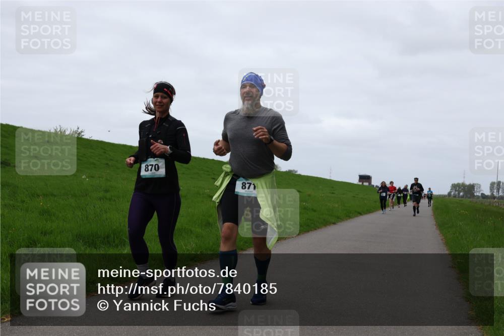 04.05.2025 - 8. Wedeler Halbmarathon Yannick Fuchs http://msf.ph/oto/7840185 04.05.2025 11:26:48 Laufen 870, 871 meine-sportfotos.de