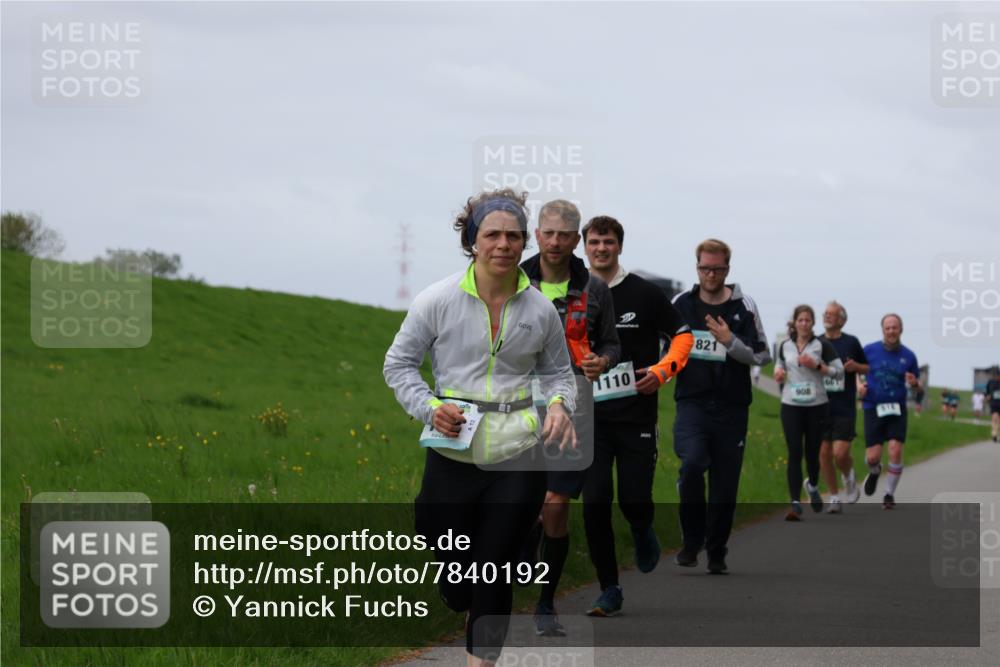 04.05.2025 - 8. Wedeler Halbmarathon Yannick Fuchs http://msf.ph/oto/7840192 04.05.2025 11:47:42 Laufen 2, 1110, 821, 908 meine-sportfotos.de