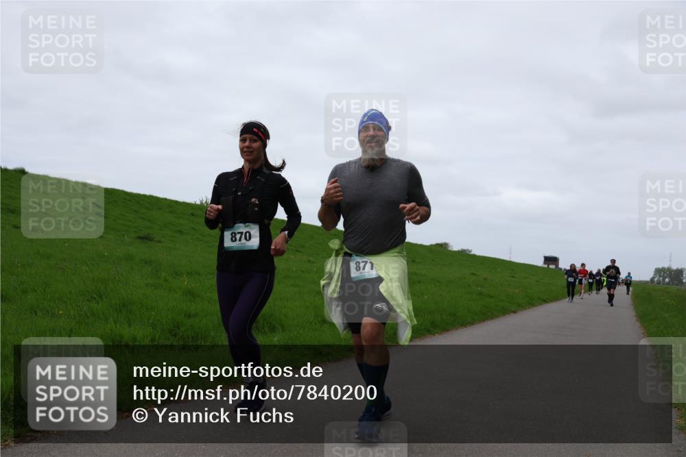 04.05.2025 - 8. Wedeler Halbmarathon Yannick Fuchs http://msf.ph/oto/7840200 04.05.2025 11:26:49 Laufen 870, 871 meine-sportfotos.de