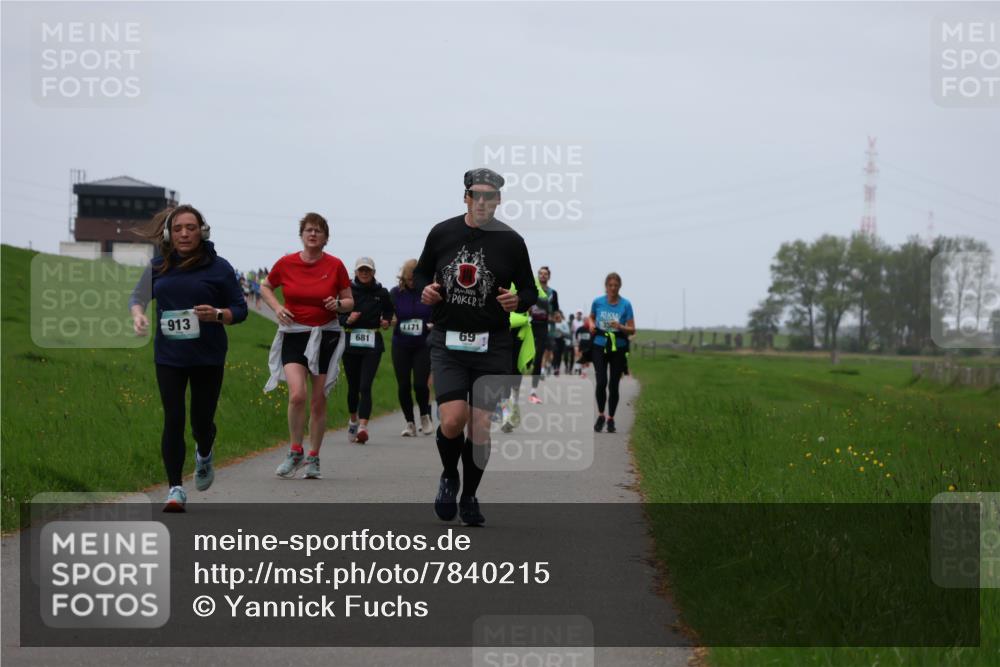 04.05.2025 - 8. Wedeler Halbmarathon Yannick Fuchs http://msf.ph/oto/7840215 04.05.2025 11:26:50 Laufen 913, 681, 1171, 69, 10 meine-sportfotos.de