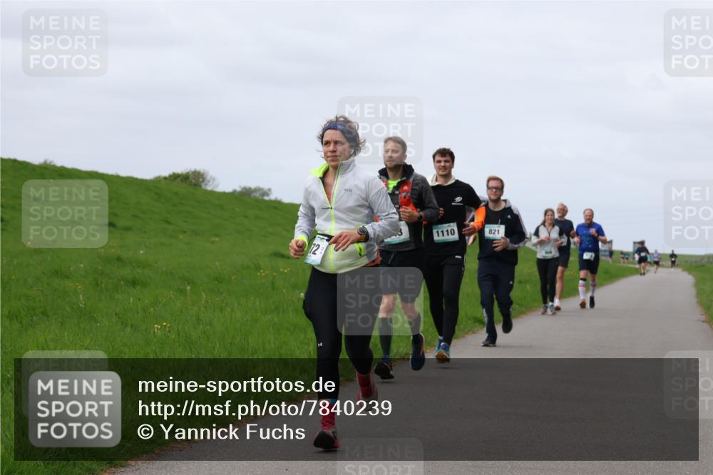 04.05.2025 - 8. Wedeler Halbmarathon Yannick Fuchs http://msf.ph/oto/7840239 04.05.2025 11:47:43 Laufen 72, 1110, 821 meine-sportfotos.de