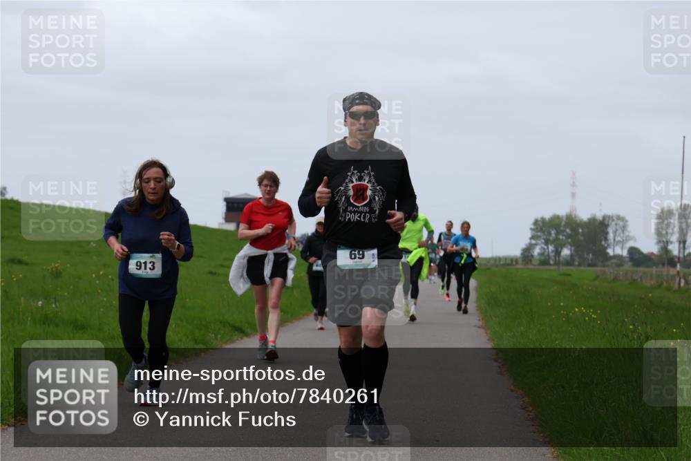 04.05.2025 - 8. Wedeler Halbmarathon Yannick Fuchs http://msf.ph/oto/7840261 04.05.2025 11:26:55 Laufen 913, 69, 9 meine-sportfotos.de