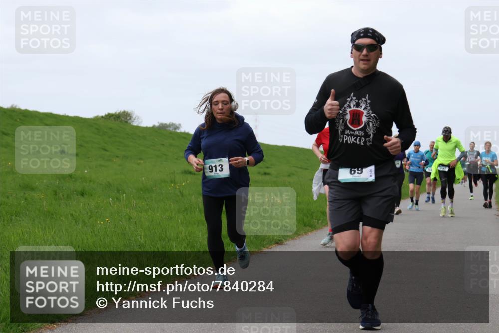 04.05.2025 - 8. Wedeler Halbmarathon Yannick Fuchs http://msf.ph/oto/7840284 04.05.2025 11:26:56 Laufen 913, 69, 71, 147, 10 meine-sportfotos.de
