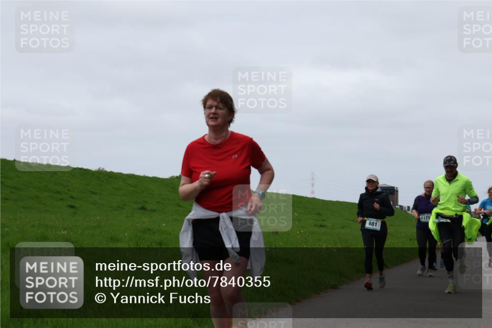 04.05.2025 - 8. Wedeler Halbmarathon Yannick Fuchs http://msf.ph/oto/7840355 04.05.2025 11:27:00 Laufen 681, 1171 meine-sportfotos.de