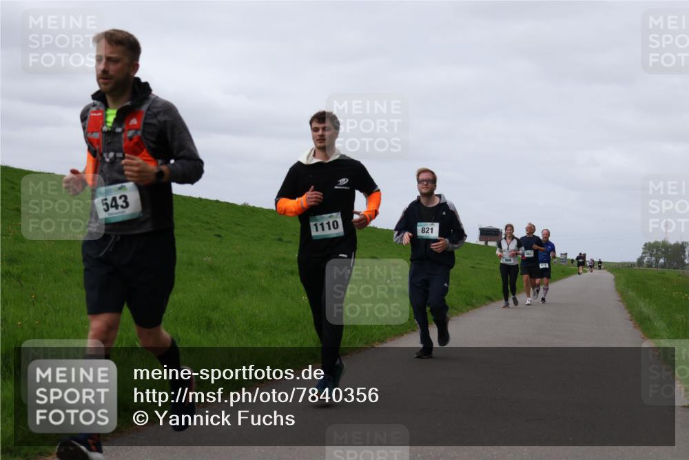 04.05.2025 - 8. Wedeler Halbmarathon Yannick Fuchs http://msf.ph/oto/7840356 04.05.2025 11:47:46 Laufen 543, 1110, 821, 661 meine-sportfotos.de