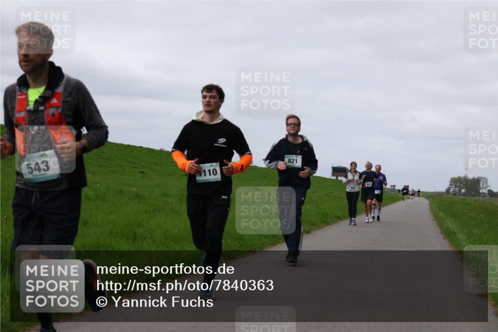04.05.2025 - 8. Wedeler Halbmarathon Yannick Fuchs http://msf.ph/oto/7840363 04.05.2025 11:47:47 Laufen 543, 110, 821, 661 meine-sportfotos.de