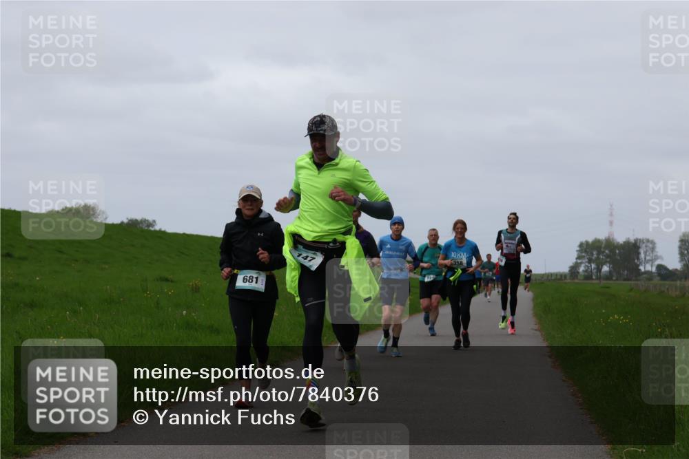 04.05.2025 - 8. Wedeler Halbmarathon Yannick Fuchs http://msf.ph/oto/7840376 04.05.2025 11:27:02 Laufen 681, 147, 724, 10, 358 meine-sportfotos.de